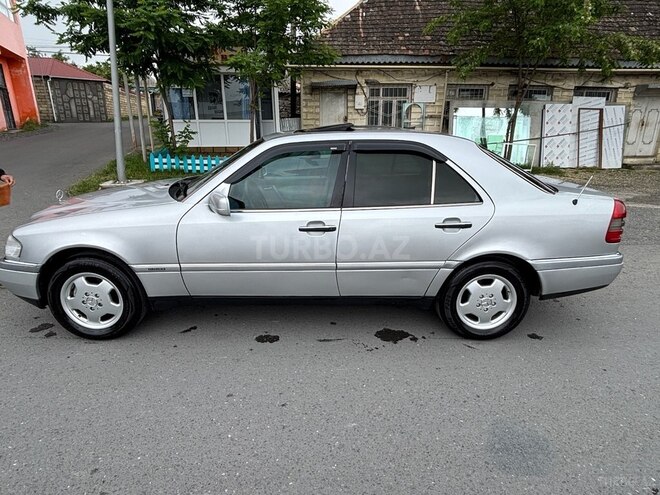 Mercedes C 220 1995, 334,000 km - 2.2 l - Qəbələ