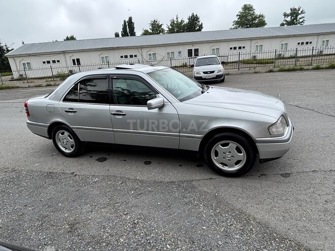 Mercedes C 220 1995, 334,000 km - 2.2 l - Qəbələ
