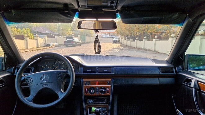 Mercedes E 250 1995, 500,000 km - 2.5 л - Masallı