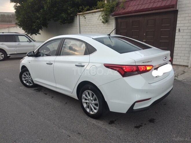 Hyundai Accent 2018, 109,000 km - 1.6 л - Bakı