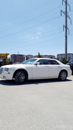 Chrysler 300C 2005, 299,999 km - 5.7 l - Xırdalan