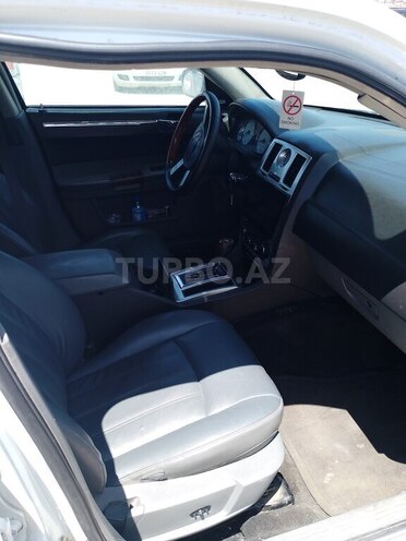Chrysler 300C 2005, 299,999 km - 5.7 l - Xırdalan