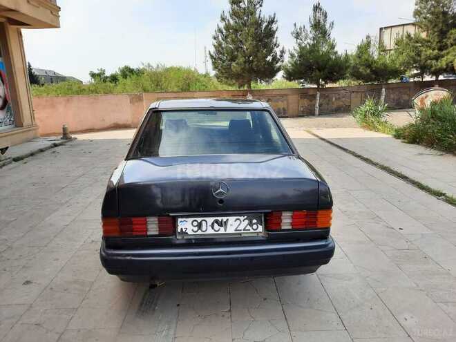 Mercedes 190 1990, 68,000 km - 2.3 l - Salyan