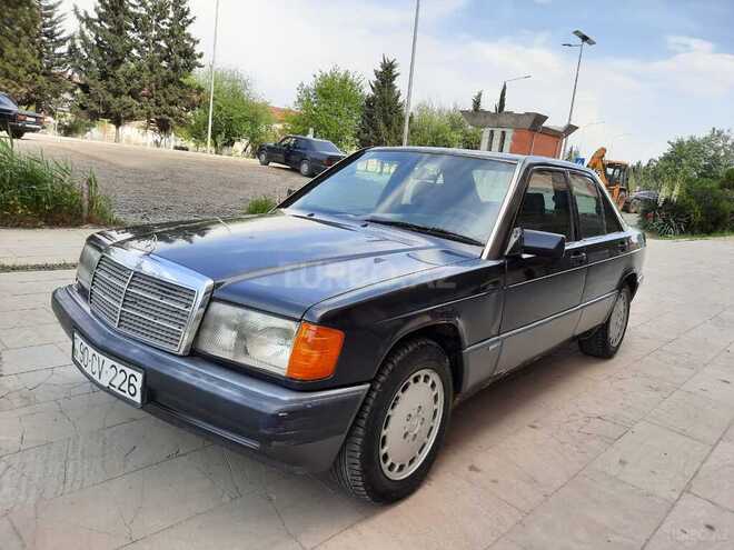 Mercedes 190 1990, 68,000 km - 2.3 l - Salyan