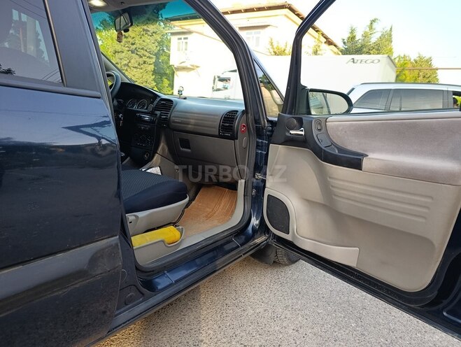 Opel Zafira 2002, 245,000 km - 1.8 l - Sumqayıt