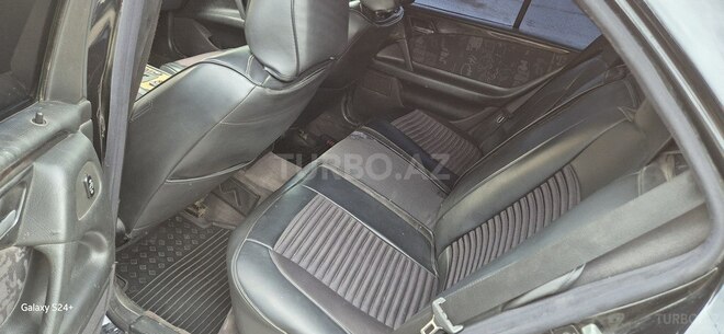 Mercedes E 240 1999, 390,870 km - 2.4 l - Bakı