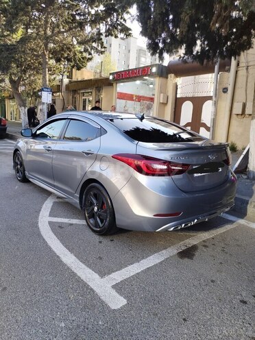 Hyundai Elantra 2015, 111,500 km - 1.8 l - Bakı