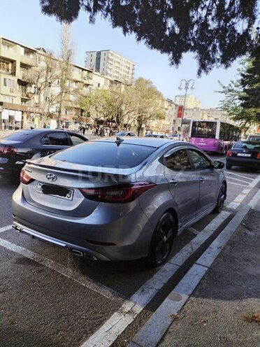 Hyundai Elantra 2015, 111,500 km - 1.8 l - Bakı