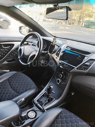 Hyundai Elantra 2015, 111,500 km - 1.8 l - Bakı