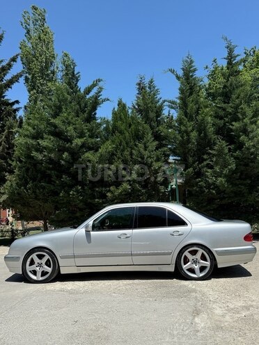 Mercedes E 240 2002, 143,000 km - 2.4 l - Bakı