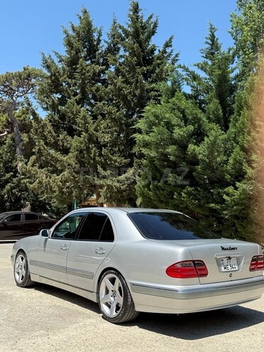 Mercedes E 240 2002, 143,000 km - 2.4 l - Bakı