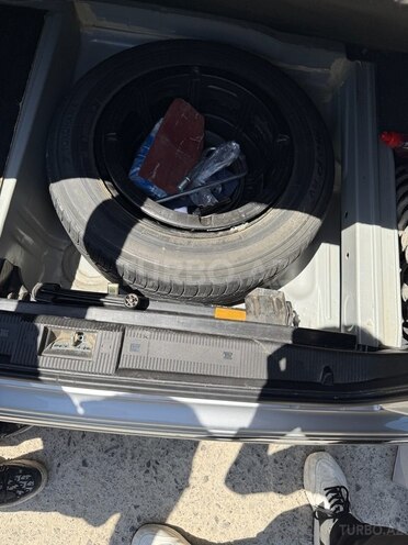 Mercedes E 240 2002, 143,000 km - 2.4 l - Bakı
