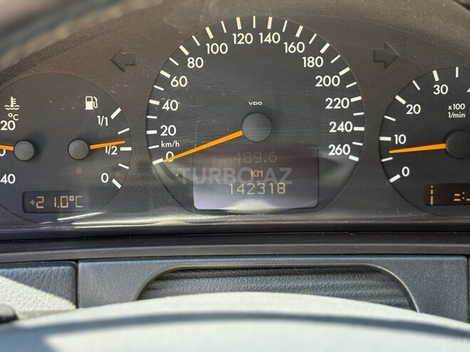 Mercedes E 240 2002, 143,000 km - 2.4 l - Bakı