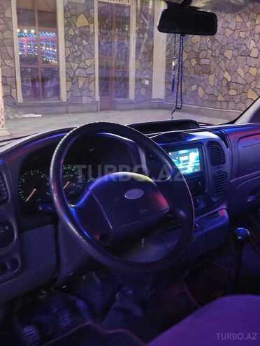 Ford Transit 2001, 136,482 km - 2.4 л - Ucar