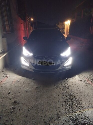 Hyundai Elantra 2015, 111,500 km - 1.8 l - Bakı