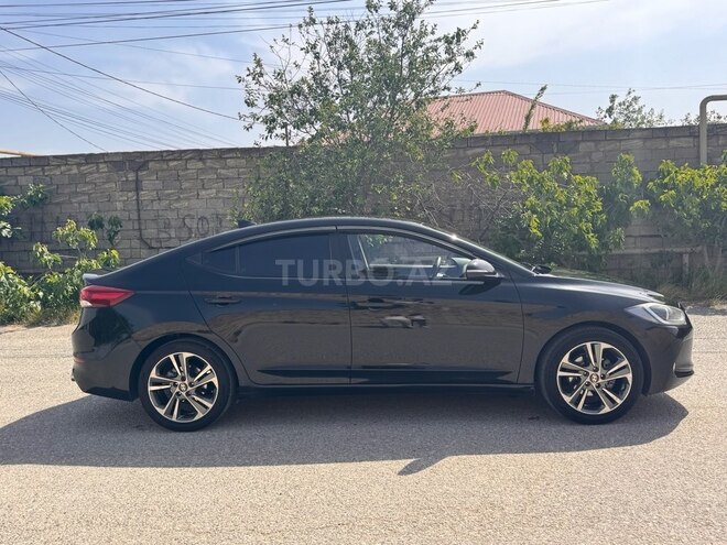 Hyundai Avante 2016, 214,000 km - 1.6 л - Bakı