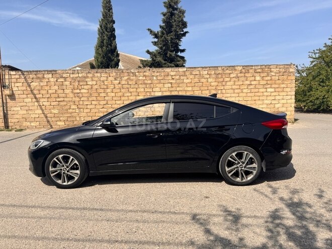 Hyundai Avante 2016, 214,000 km - 1.6 л - Bakı