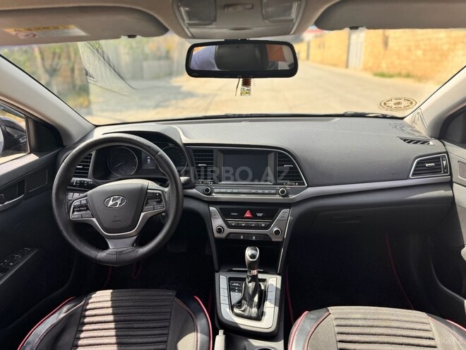 Hyundai Avante 2016, 214,000 km - 1.6 л - Bakı