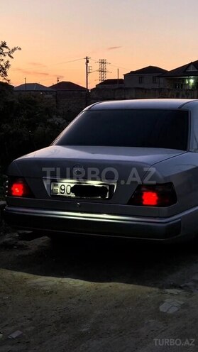 Mercedes E 200 1994, 450,000 km - 2.0 l - Bakı
