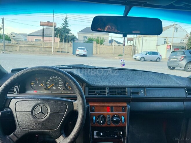 Mercedes E 200 1994, 450,000 km - 2.0 l - Bakı