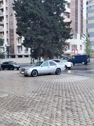 Mercedes E 200 1994, 450,000 km - 2.0 l - Bakı