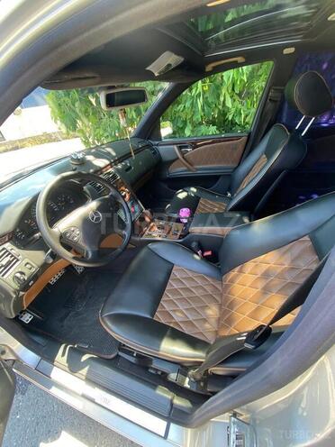 Mercedes E 220 d 2001, 700,000 km - 2.2 л - Astara
