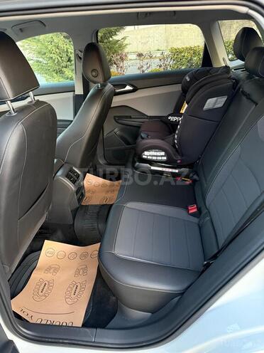 Volkswagen Taos 2023, 14,500 km - 1.4 l - Bakı