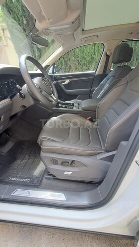 Volkswagen Touareg 2019, 24,800 km - 3.0 л - Bakı