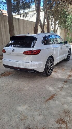 Volkswagen Touareg 2019, 24,800 km - 3.0 л - Bakı
