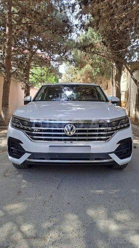 Volkswagen Touareg 2019, 24,800 km - 3.0 л - Bakı