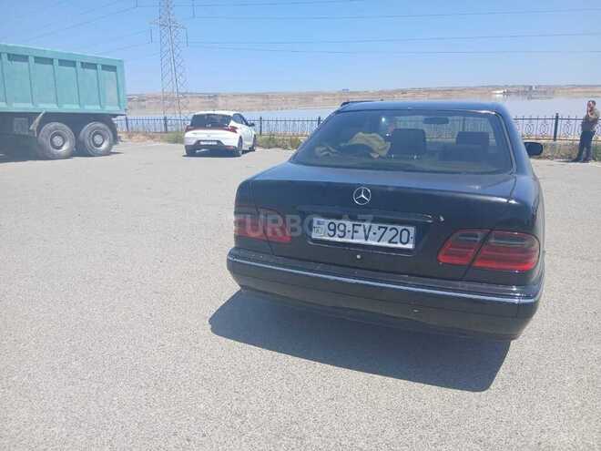 Mercedes E 220 d 2001, 555,699 km - 2.2 л - Bakı