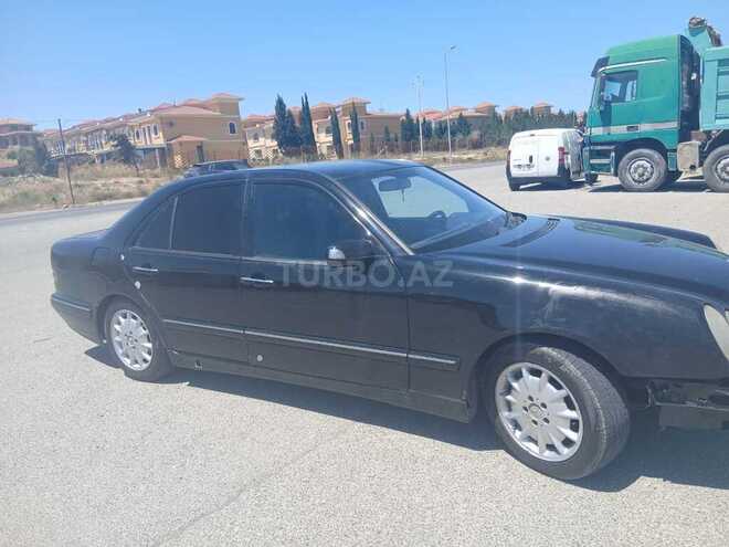 Mercedes E 220 d 2001, 555,699 km - 2.2 л - Bakı