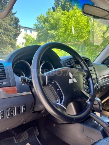 Mitsubishi Pajero 2008, 190,000 km - 3.0 l - Bakı