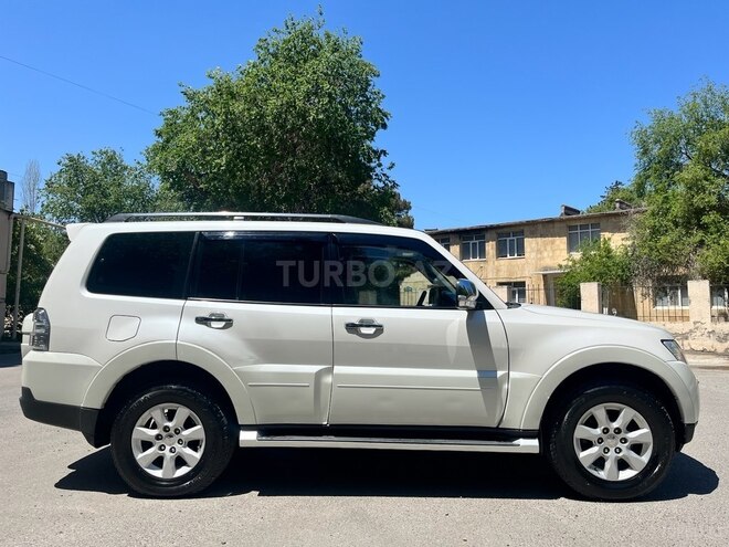 Mitsubishi Pajero 2008, 190,000 km - 3.0 l - Bakı