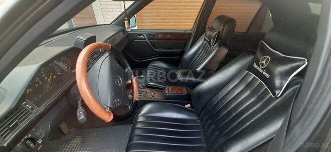 Mercedes E 220 1995, 345,000 km - 2.2 l - Bakı