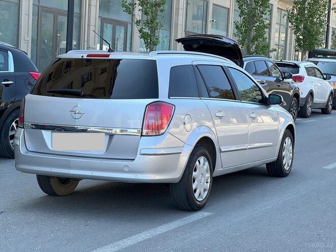 Opel Astra 2004, 226,000 km - 1.4 l - Bakı