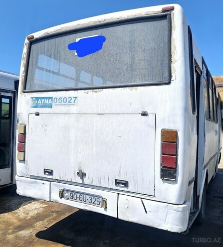 Isuzu NP 37 2009, 357,842 km - 4.3 l - Bakı