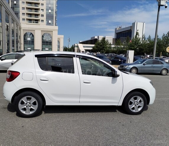 Renault Sandero 2013, 240,000 km - 1.6 l - Bakı