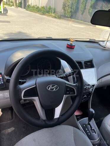 Hyundai Accent 2014, 178,637 km - 1.6 l - Bakı