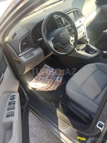 Hyundai Elantra 2018, 84,000 km - 2.0 л - Bakı