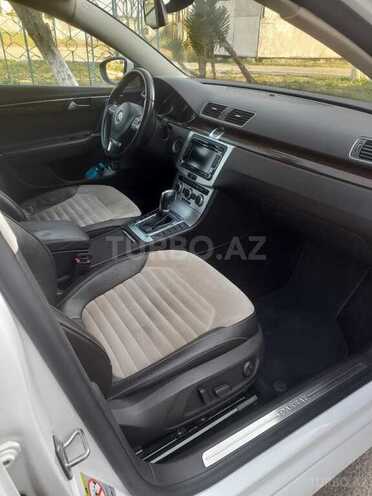 Volkswagen Passat 2012, 179,000 km - 2.5 l - Bakı