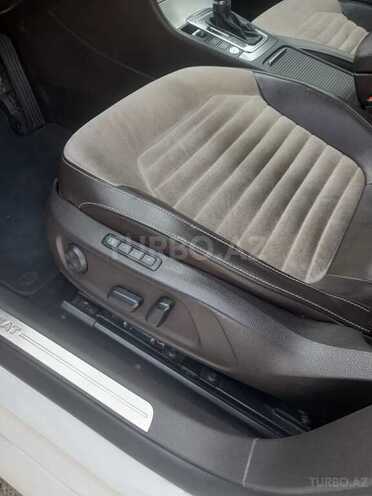 Volkswagen Passat 2012, 179,000 km - 2.5 l - Bakı