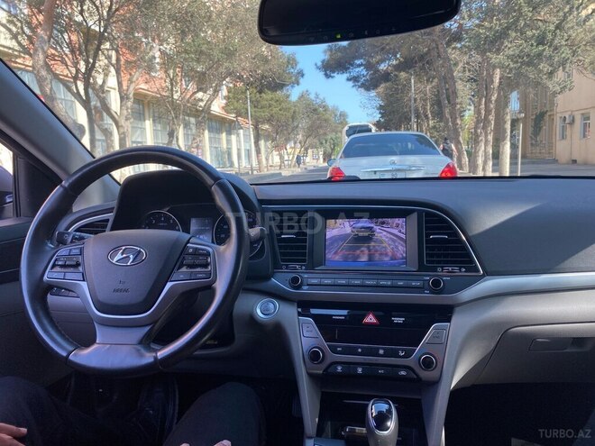 Hyundai Elantra 2018, 84,000 km - 2.0 л - Bakı