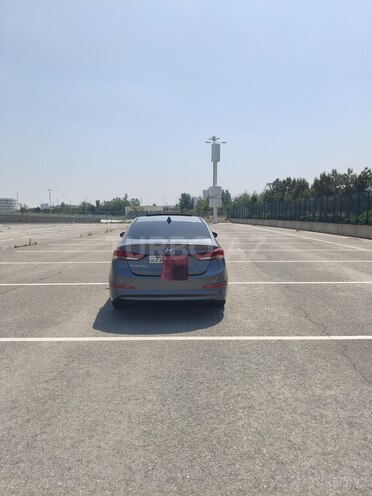 Hyundai Elantra 2018, 84,000 km - 2.0 л - Bakı