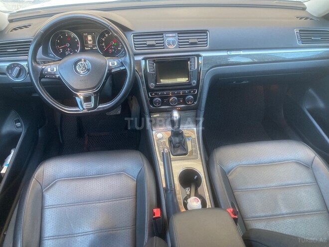 Volkswagen Passat (North America) 2017, 105,810 km - 1.8 l - Sumqayıt
