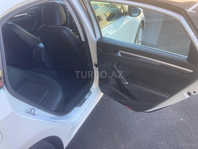 Volkswagen Passat (North America) 2017, 105,810 km - 1.8 l - Sumqayıt