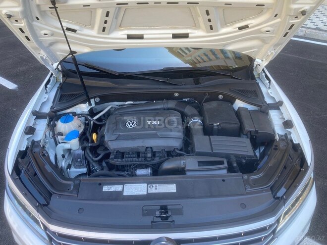 Volkswagen Passat (North America) 2017, 105,810 km - 1.8 l - Sumqayıt