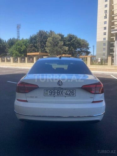 Volkswagen Passat (North America) 2017, 105,810 km - 1.8 l - Sumqayıt