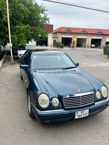 Mercedes E 240 1998, 137,000 km - 2.4 l - Şəmkir