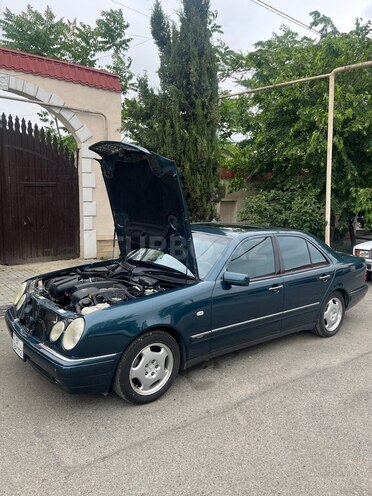 Mercedes E 240 1998, 137,000 km - 2.4 l - Şəmkir